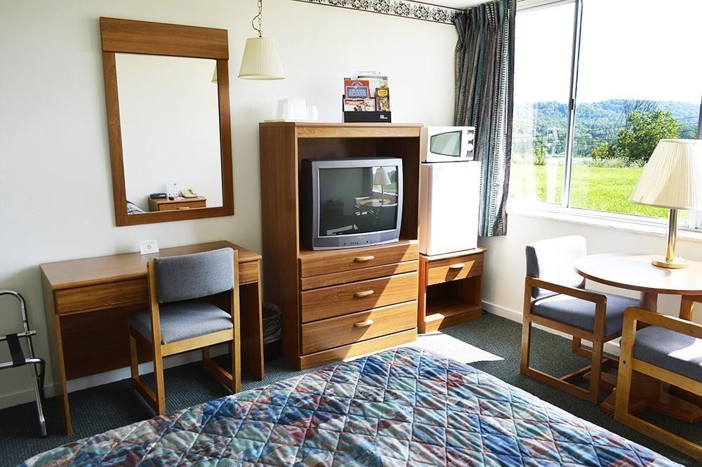 Huntingdon Motor Inn Екстер'єр фото