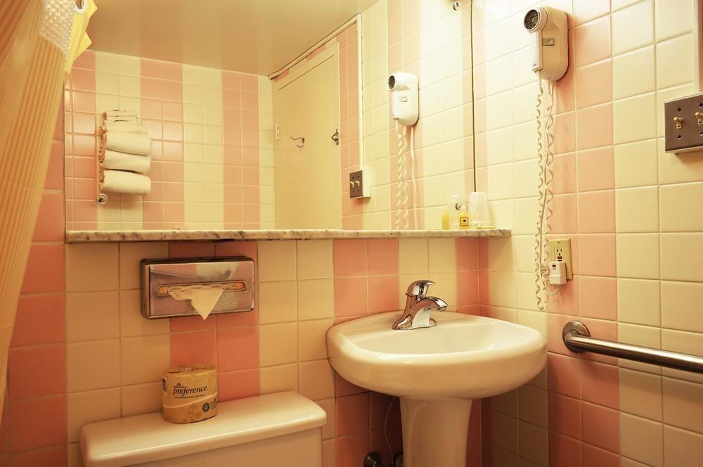 Huntingdon Motor Inn Екстер'єр фото